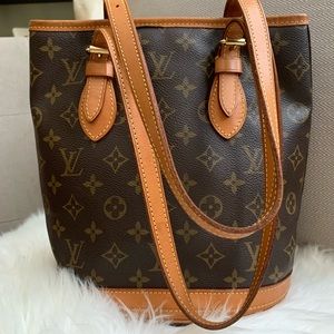 Authentic Louis Vuitton Petite Bucket Bag.